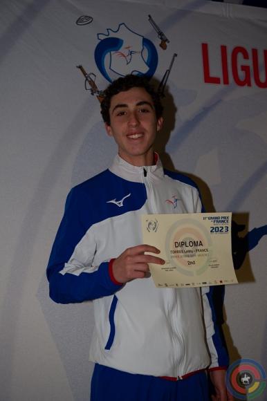 GRAND PRIX DE FRANCE 2023 PISTOLET OLYMPIQUE 10 M LENNY TORRES AVEC SON DIPLÖME 2° PLACE MEDAILLE D'ARGENT.jpg