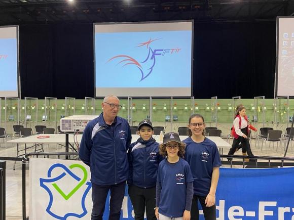 L'EQUIPE DE CLUB DU CMS TIR EN ATTENTE DE LA COMPETITION DU CHAMPIONNAT DE FRANCE PISTOLET OLYMPIQUE A LONGUENESSE 2022.jpg