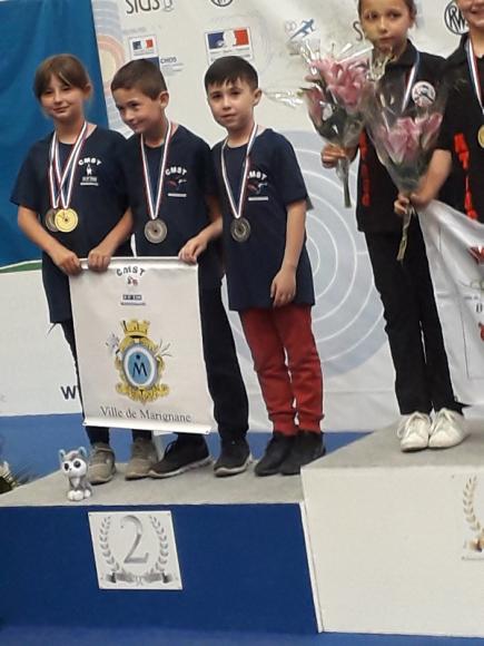 L'EQUIPE POUSSIN DU CMS TIR VICE-CHAMPIONNE DE FRANCE 2019 AU PISTOLET OLYMPIQUE.jpg