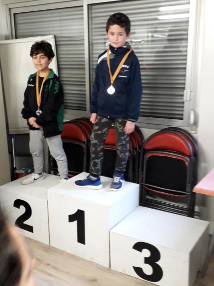 NATHAN AUFFRET 8 ANS GAGNE LE TOURNOI DES AIGLONS PISTOLET OLYMPIQUE 10 M A AIX EN PROVENCE 2019.jpg