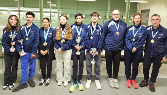 TIREURS MARIGNANAIS AU PISTOLET 10 M MEDAILLES AU CHAMPIONNAT DEPARTEMENTAL 2025.jpg