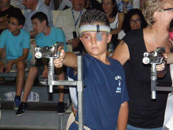 julian MASTROSIMONE 9 ANS MEDAILLE DE BRONZE C.FRANCE 2014 AGEN AU PISTOLET 10 METRES.jpg